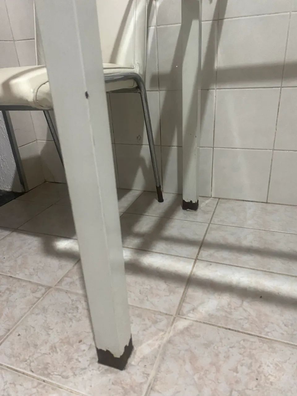 Mesa de jantar 4 lugares 