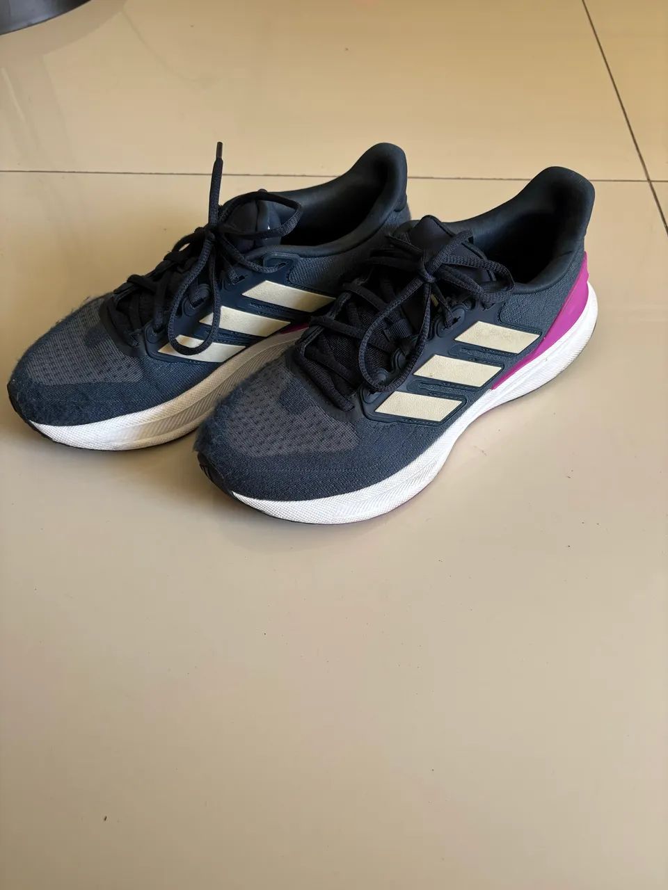 Tênis Adidas N39