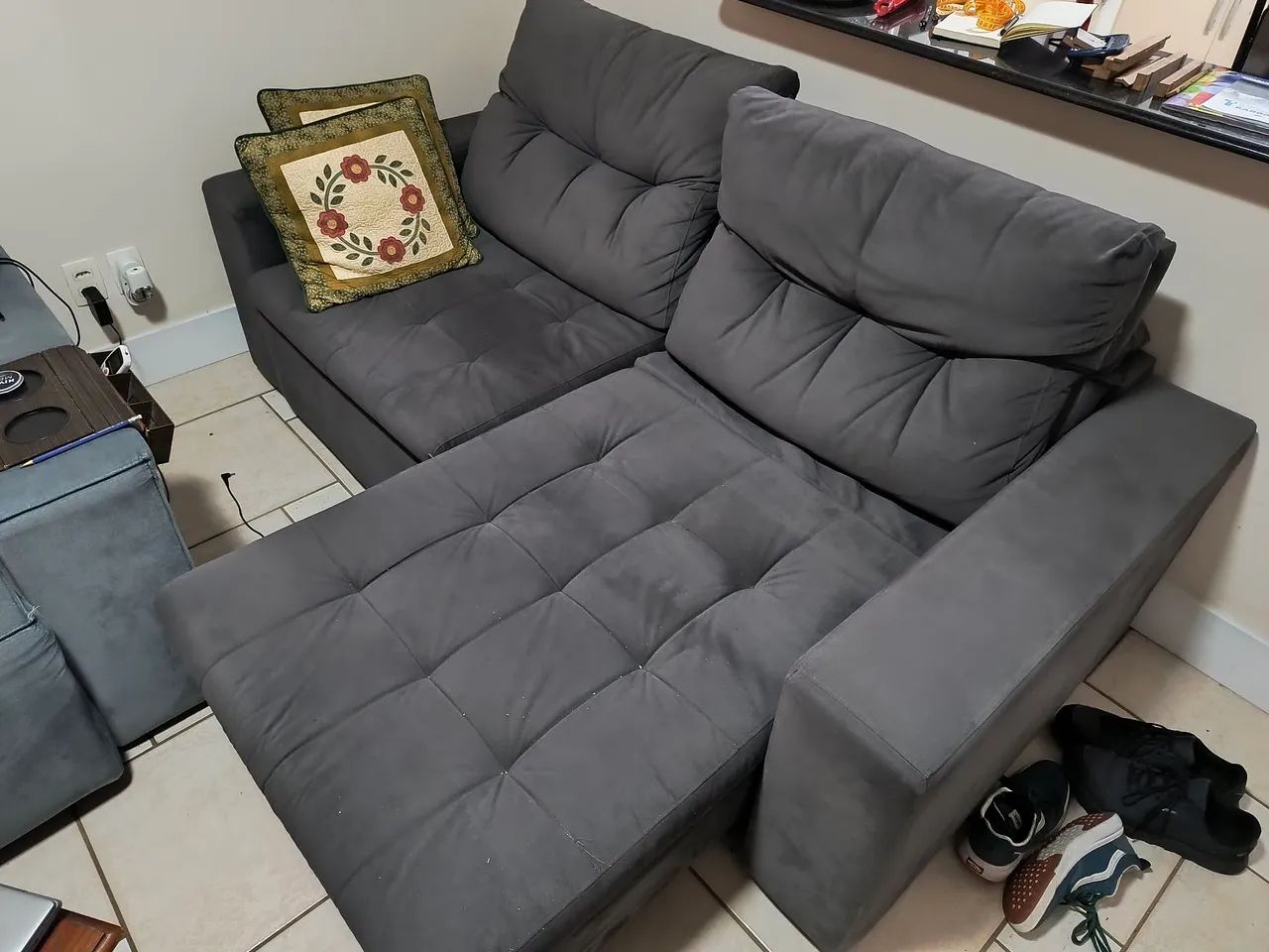 Sofá retrátil e reclinável de dois lugares! - Foto 3