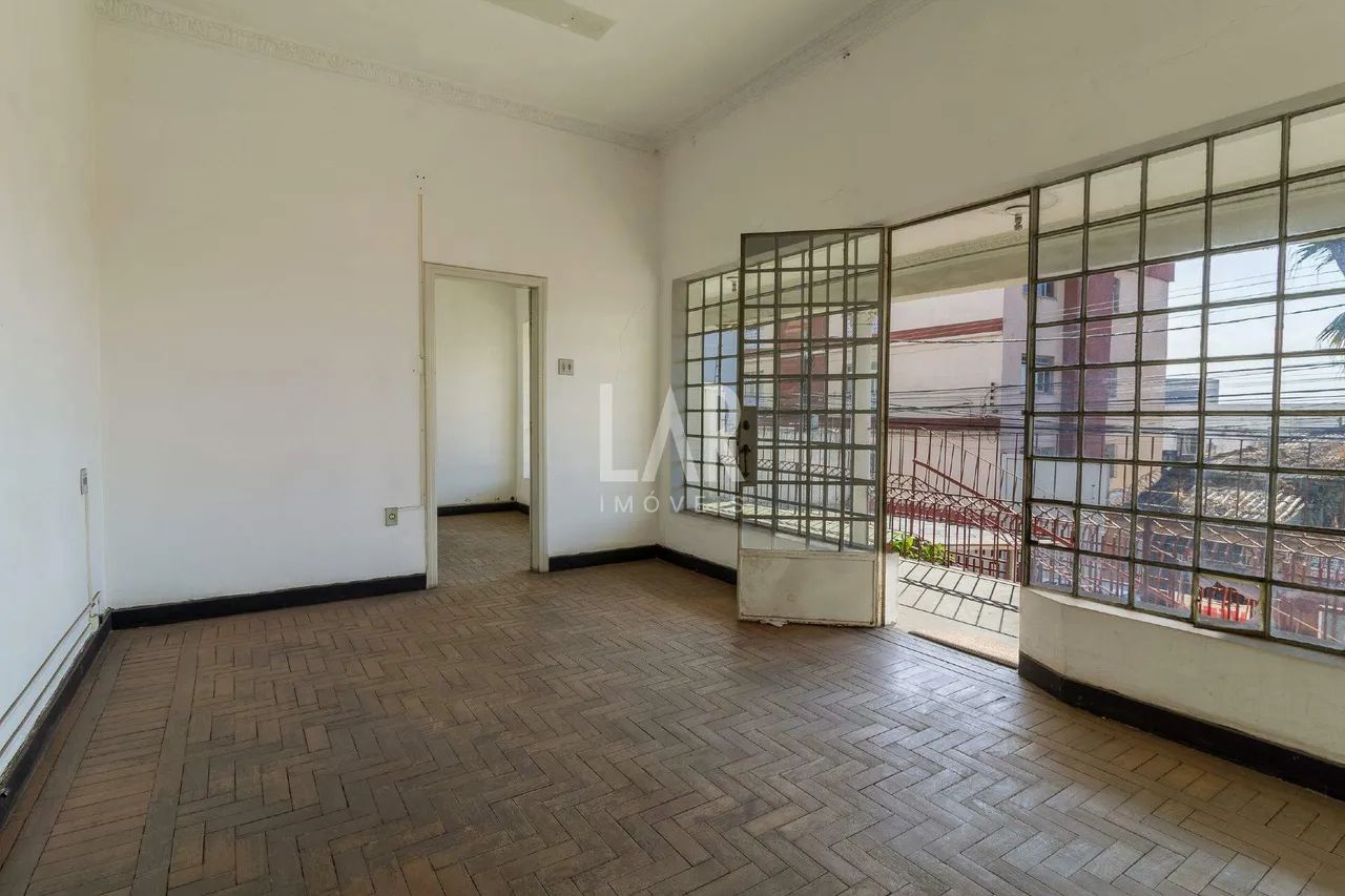 Casa com 5 Quartos à venda, 300m² - Alto Barroca