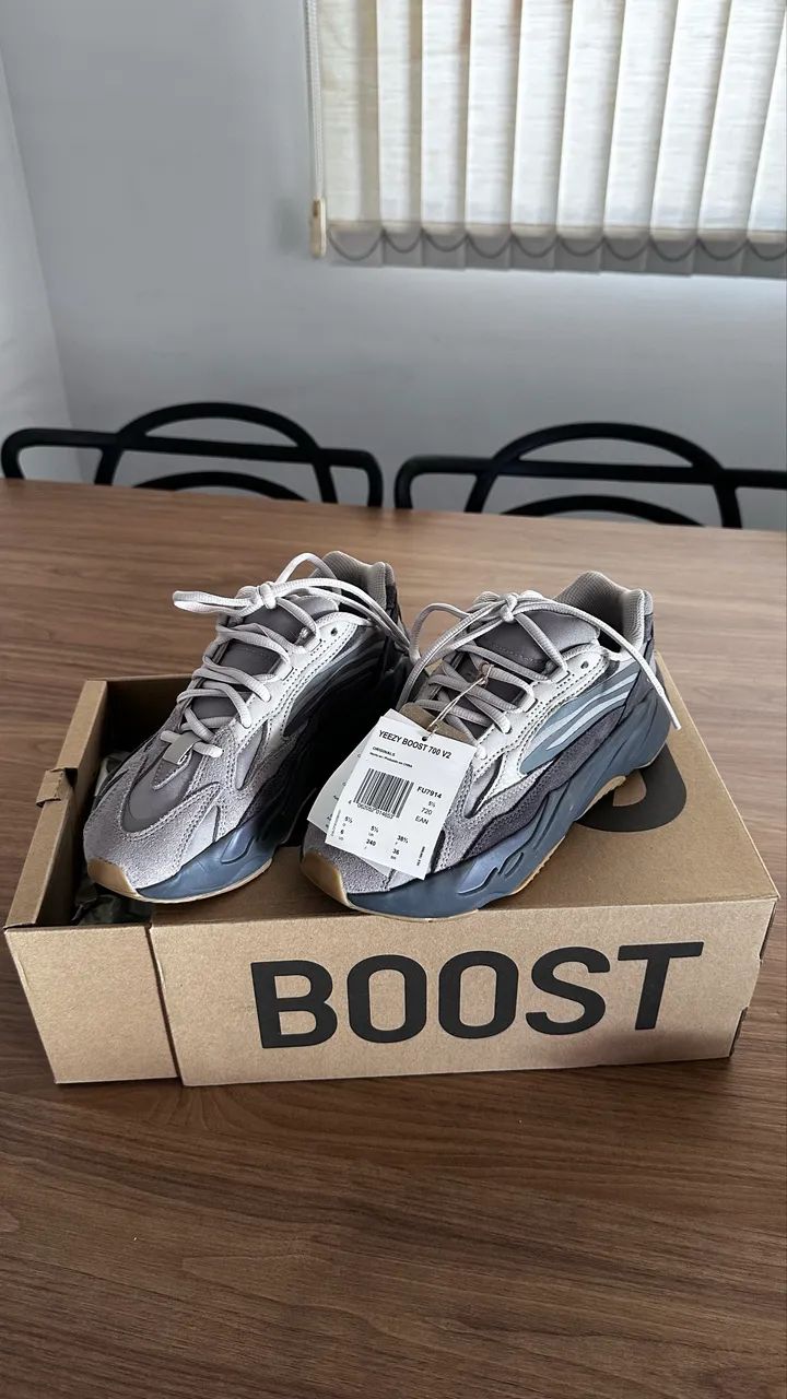 Yezzy 700 v2 original  - Foto 2