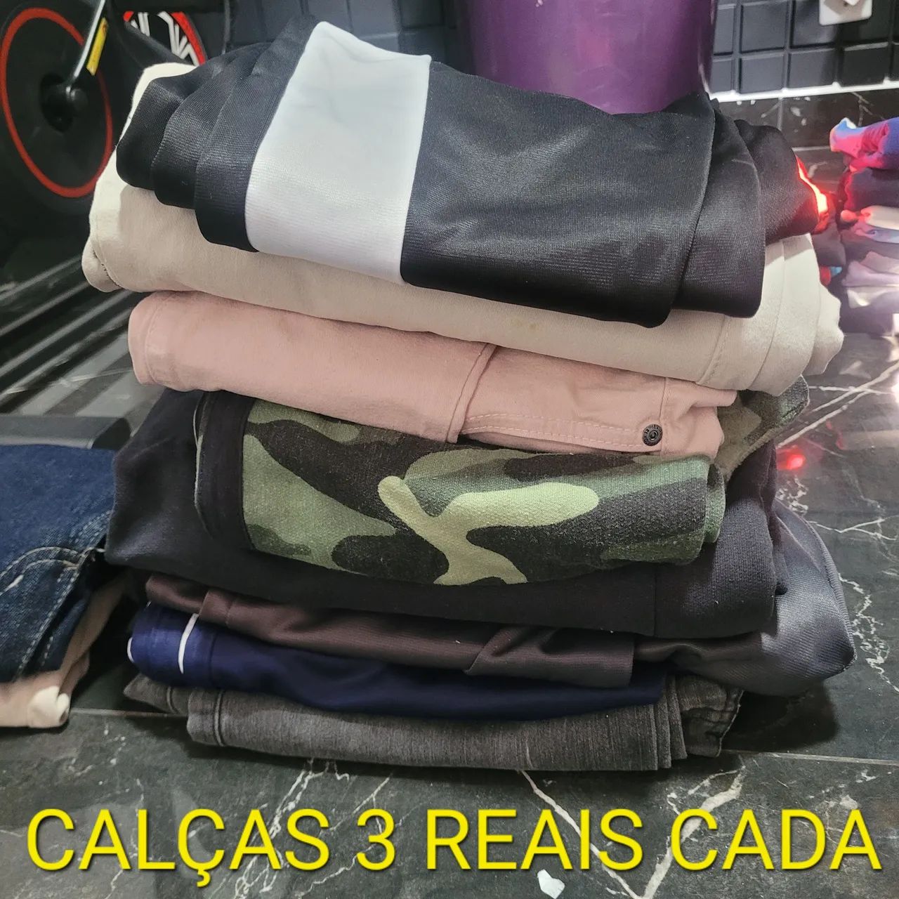 Lote de roupas para brechó  - Foto 5