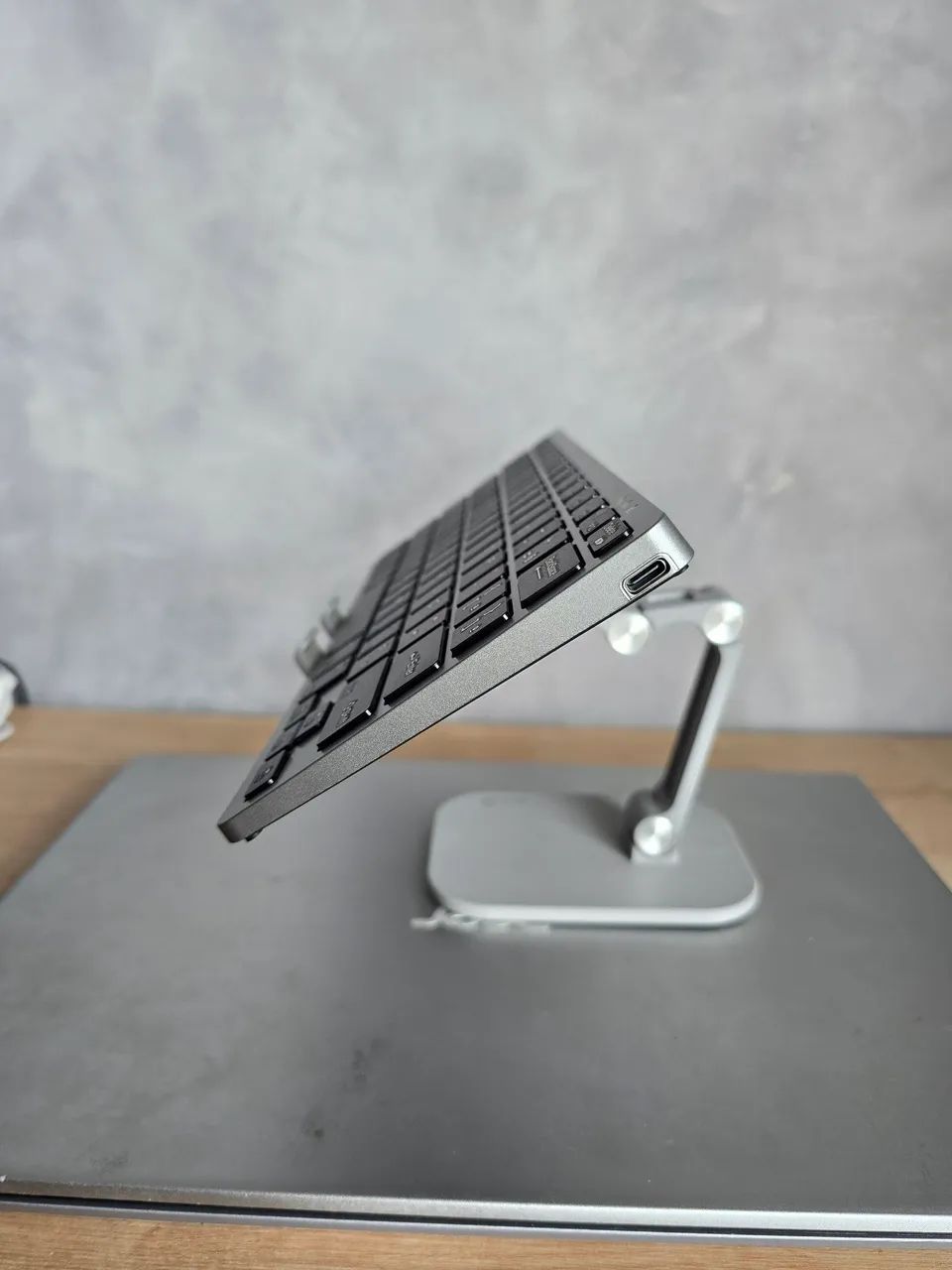 Teclado Bluetooth Multidispositivos  - Foto 4
