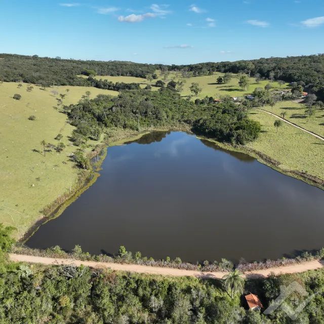 Fazenda Paineiras - 57,9 ha, Represa e Nascente