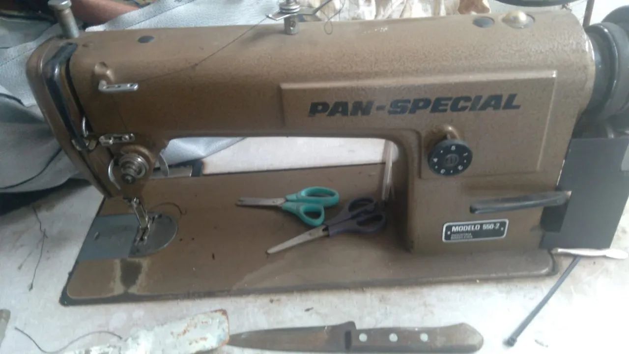 Máquinas de costura industrial e sem industrial 