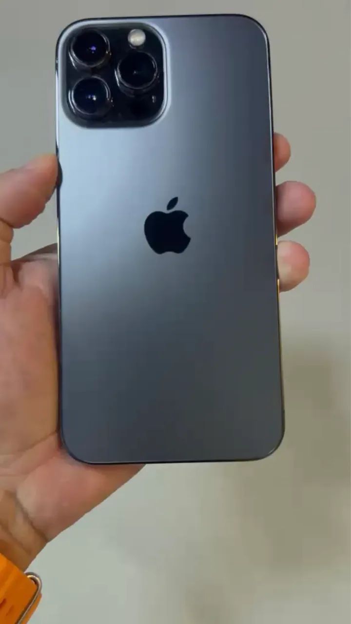iPhone 13 Pro Max bateria 85% todo original acompanha a caixa e