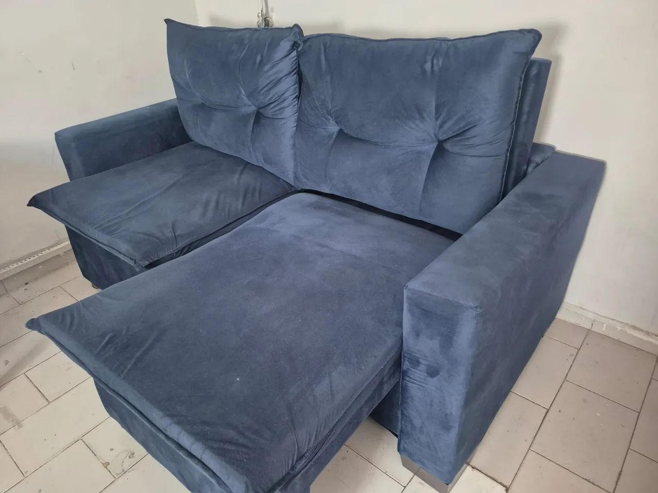 Poltrona, mesa de jantar, sofá cama - Foto 5