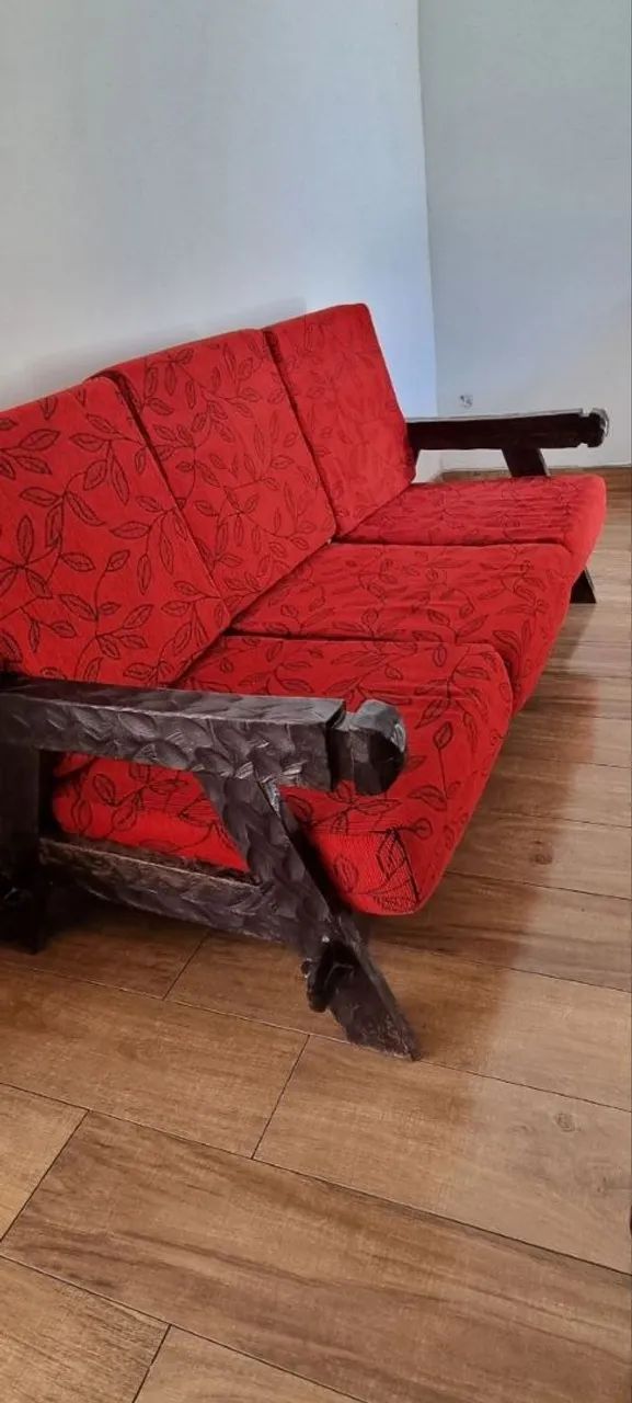 Conjunto de sofá em madeira maciça