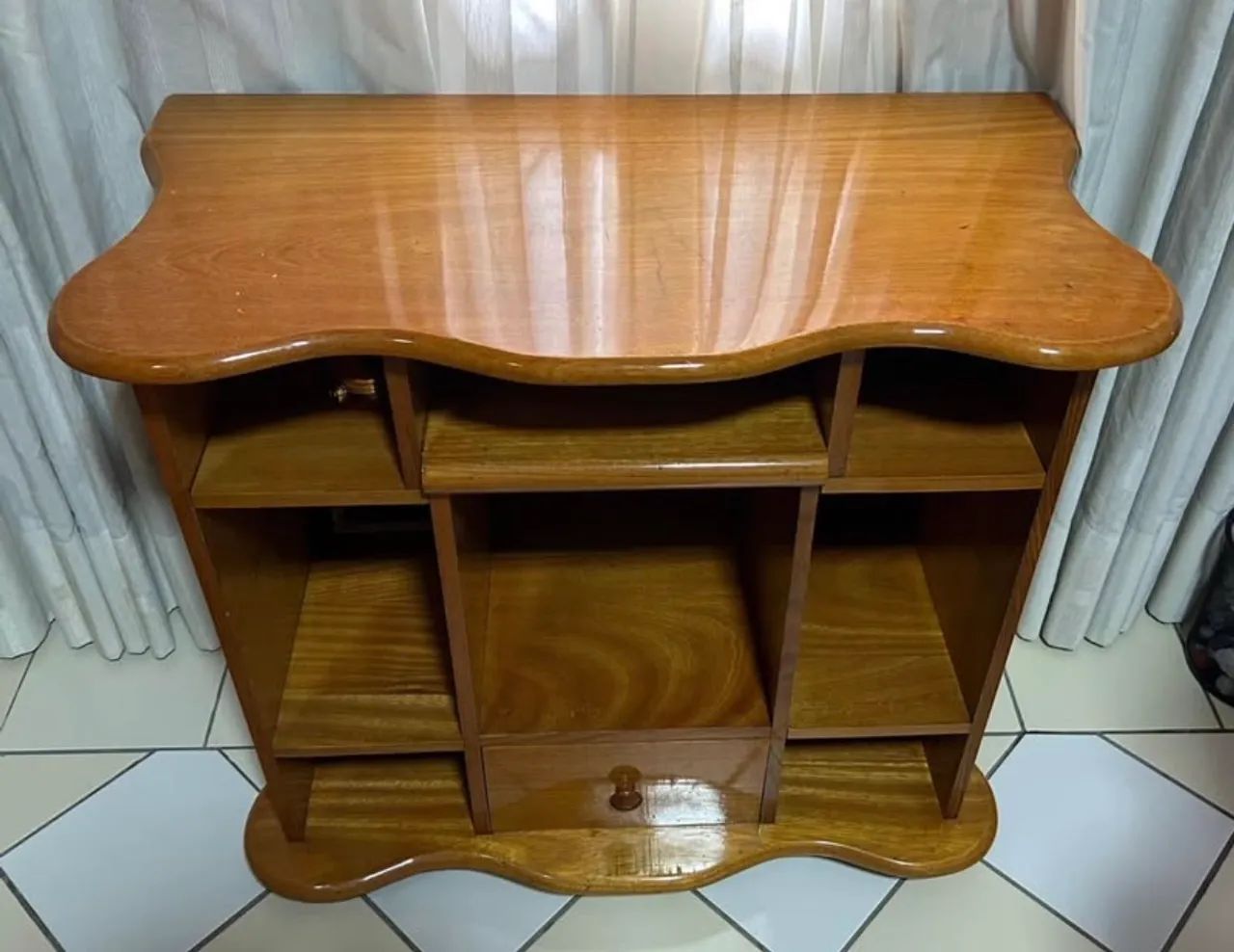 Vende-se cômoda de cerejeira - Foto 2