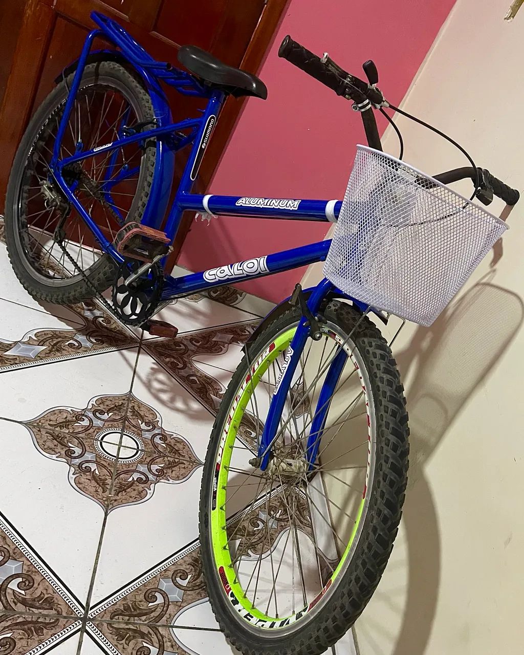 Bicicleta aro 26 com aros predador
