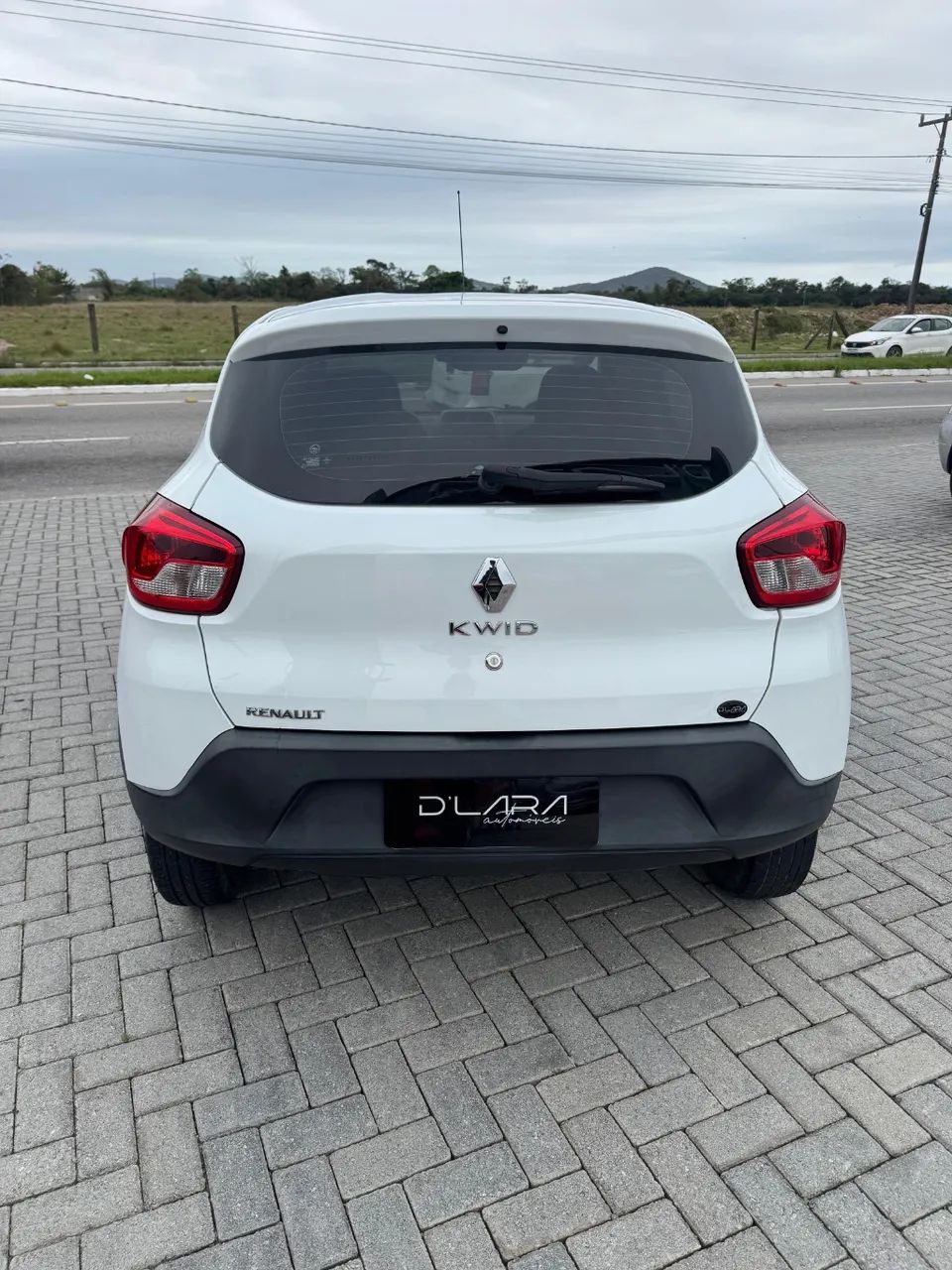 Renault Kwid Zen 1.0 Flex 12V 5P Mec. 2018 - Foto 4