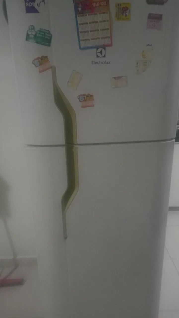 Geladeira com defeito 