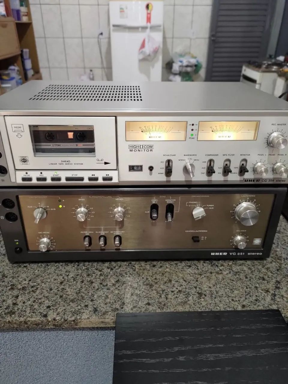 Amplificador integrado alemão Uher