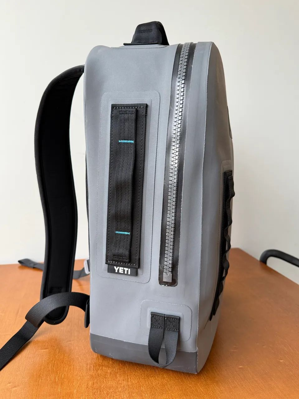 Mochila Yeti Panga 28L Cinza - Foto 2