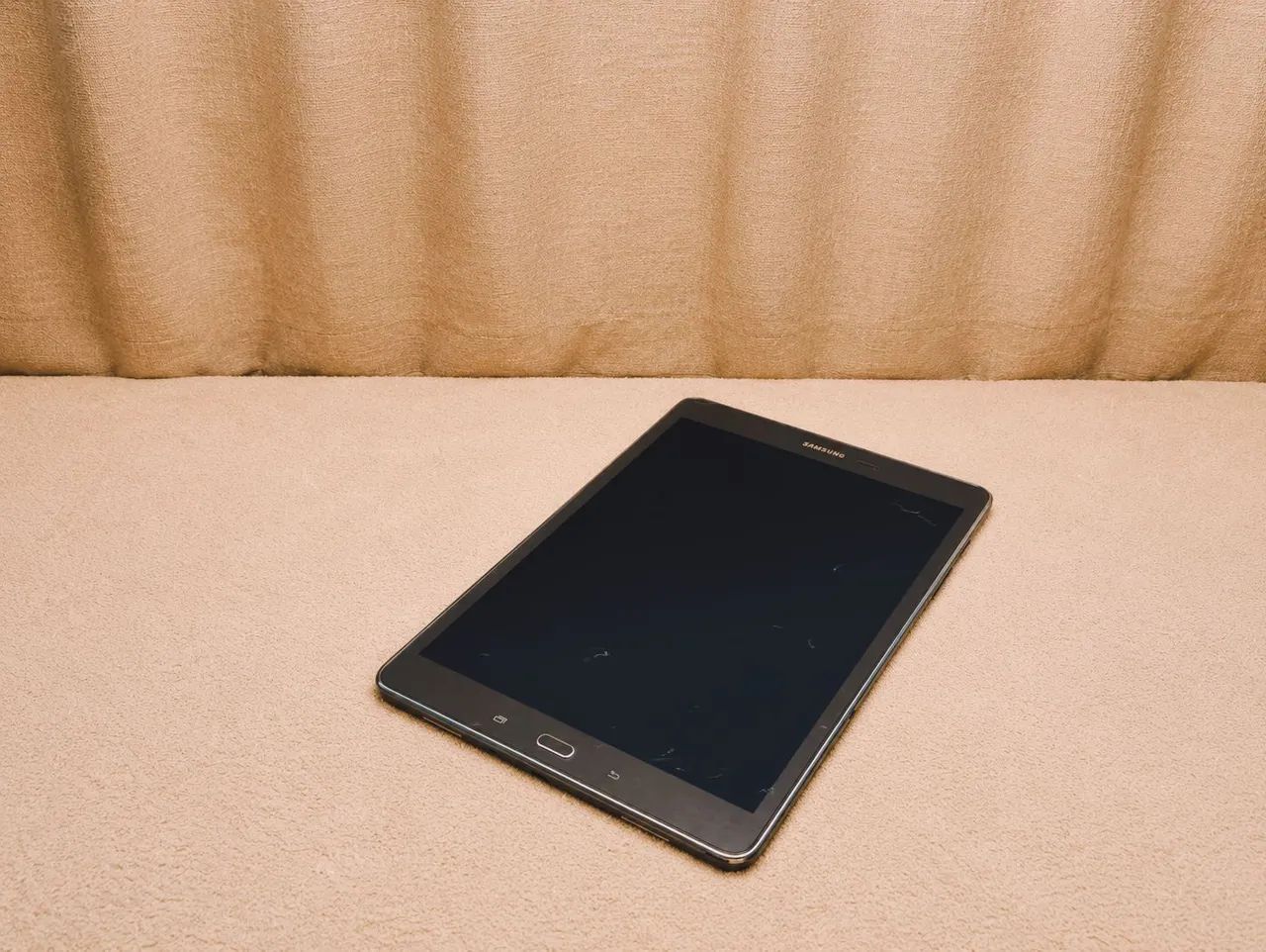 Kit com 2 Tablets Samsung Galaxy Tab A 9.7 (SM-P555M) | 4G | 16 GB - Foto 4
