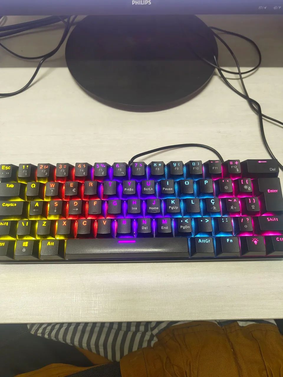 Vendo teclado e mouse gamer - Foto 3