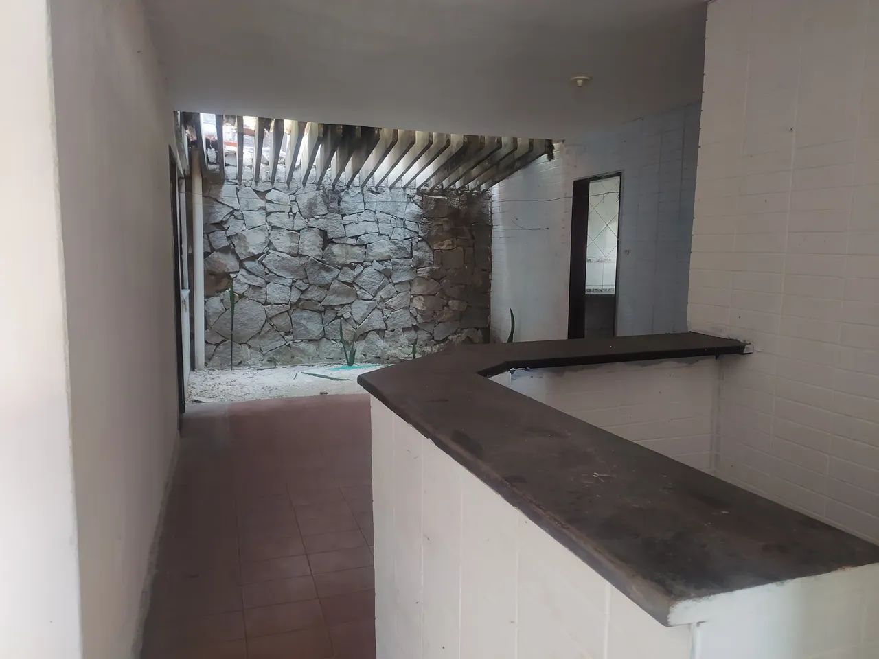 cASA PLANA COMERCIAL COM ÁREA EDIFICADA 255M² E TOTAL DE 357M² COMPOSTA POR 3 QUARTOS SEND - Foto 5