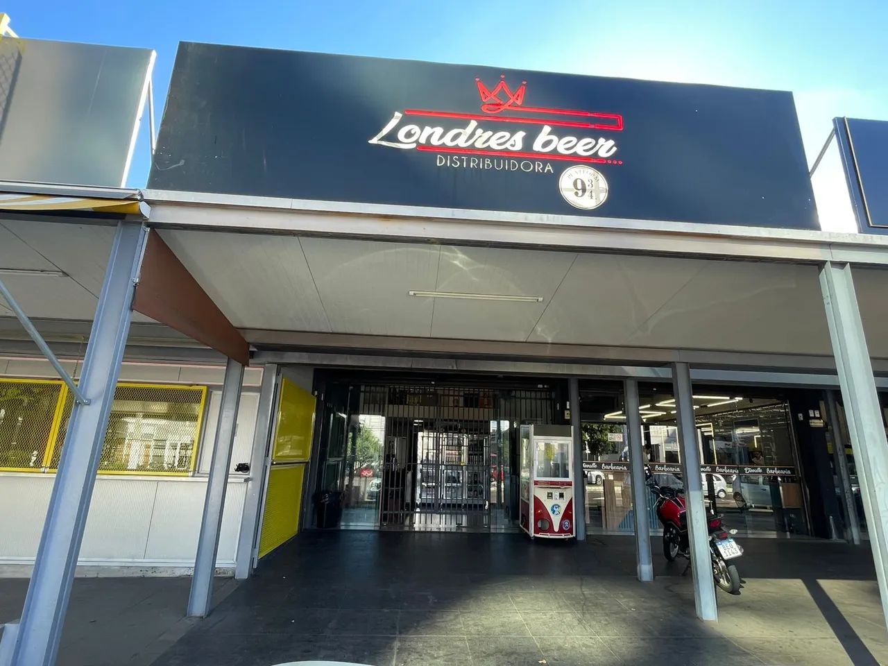 Distribuidora de bebidas e conveniência 