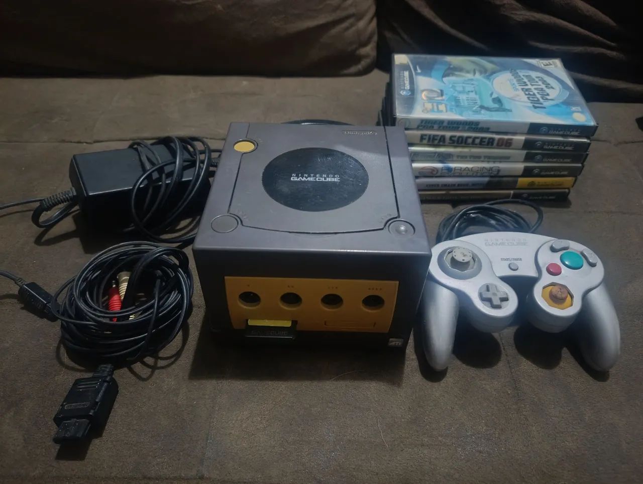 Nintendo GameCube com 7 jogos