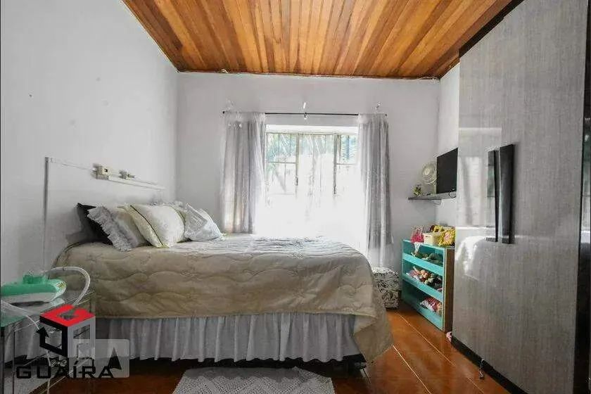 CASA À VENDA - 4 QUARTOS - 3 BANHEIROS - 3 VAGAS - 500M² - Foto 3