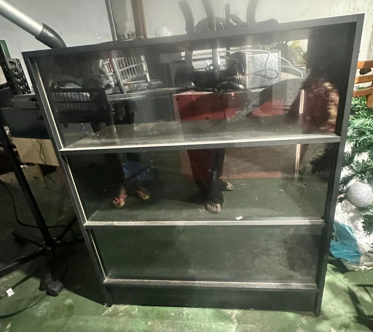 Balcão de Atendimento e Recepção em L com Vitrine para Loja/Comércio  - Foto 2