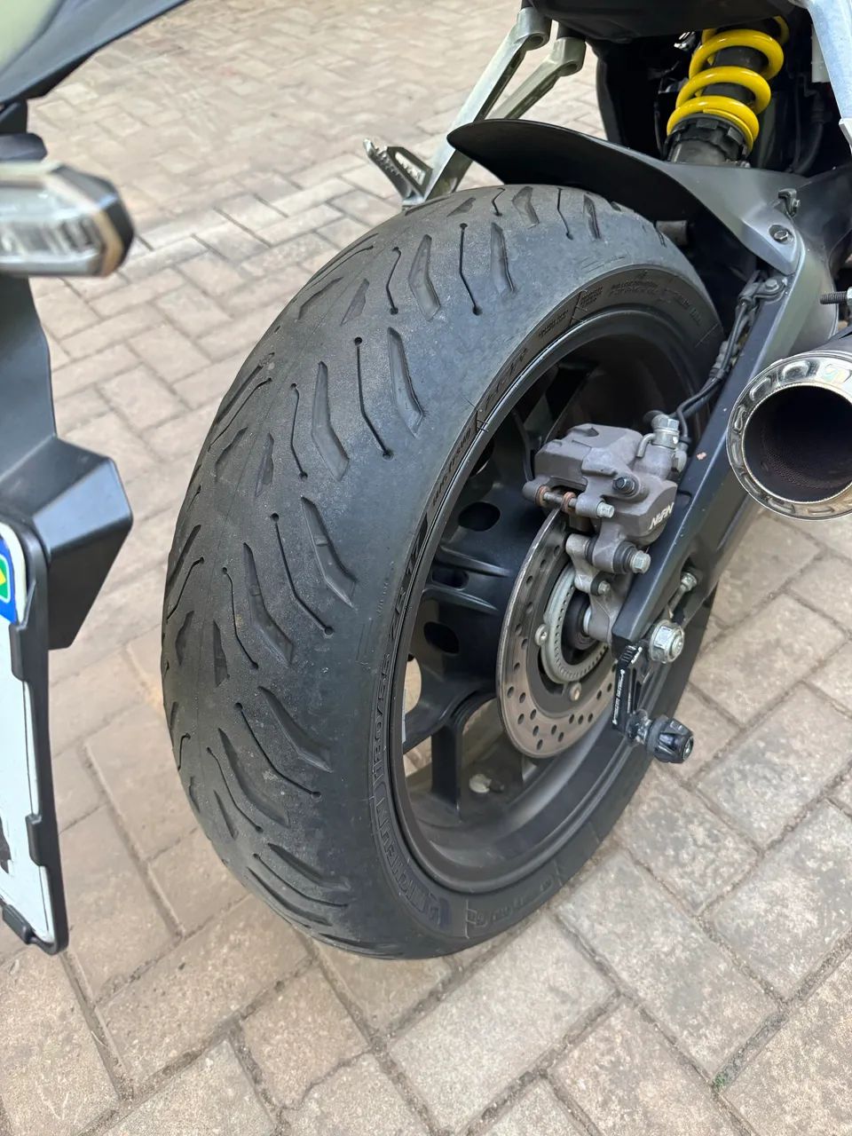 CBR 650r 2022  - Foto 3