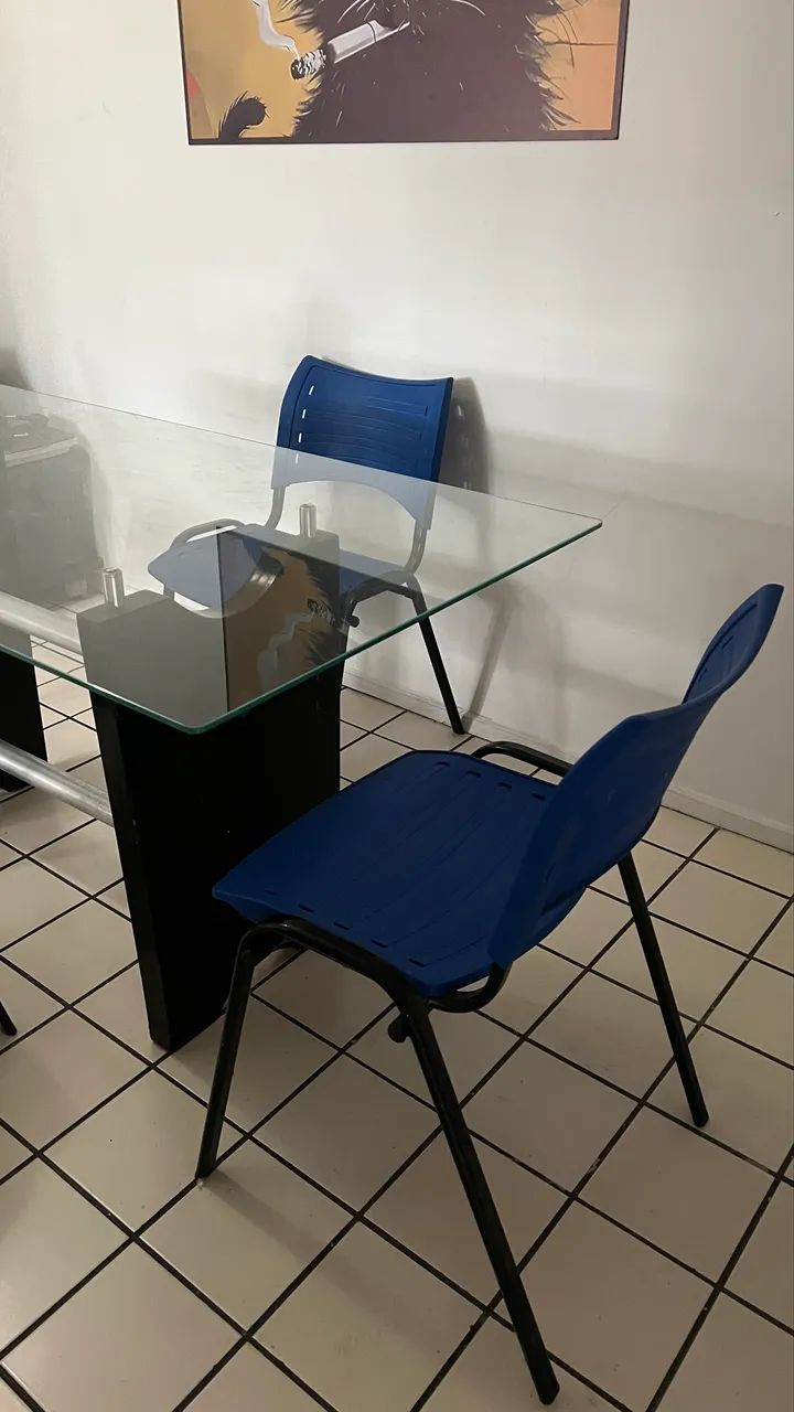 Esta cadeira estilo "Iso" azul - 4 unidades 