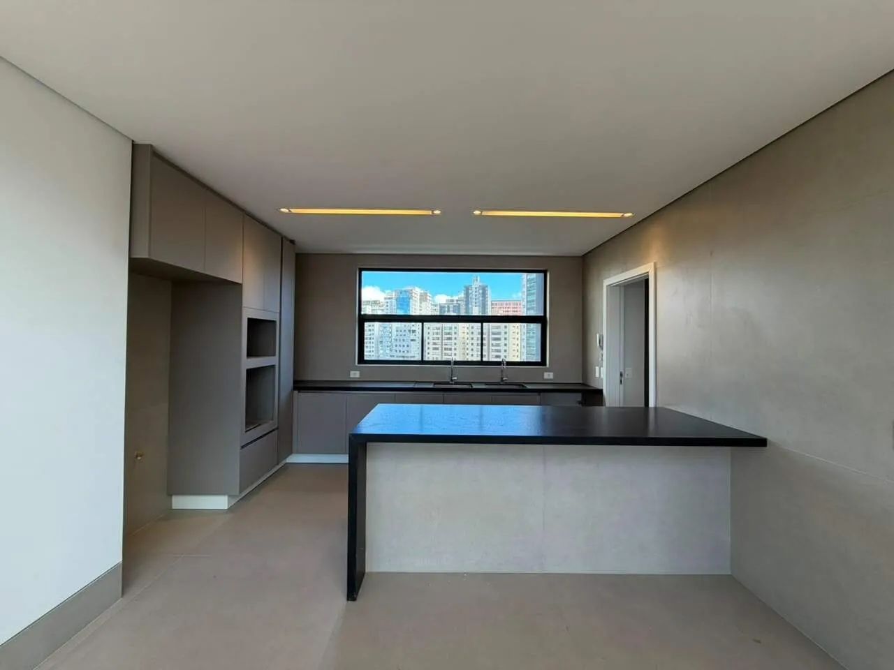 Apartamento com 04 suítes, 230m², no Vale do Sereno. - Foto 5