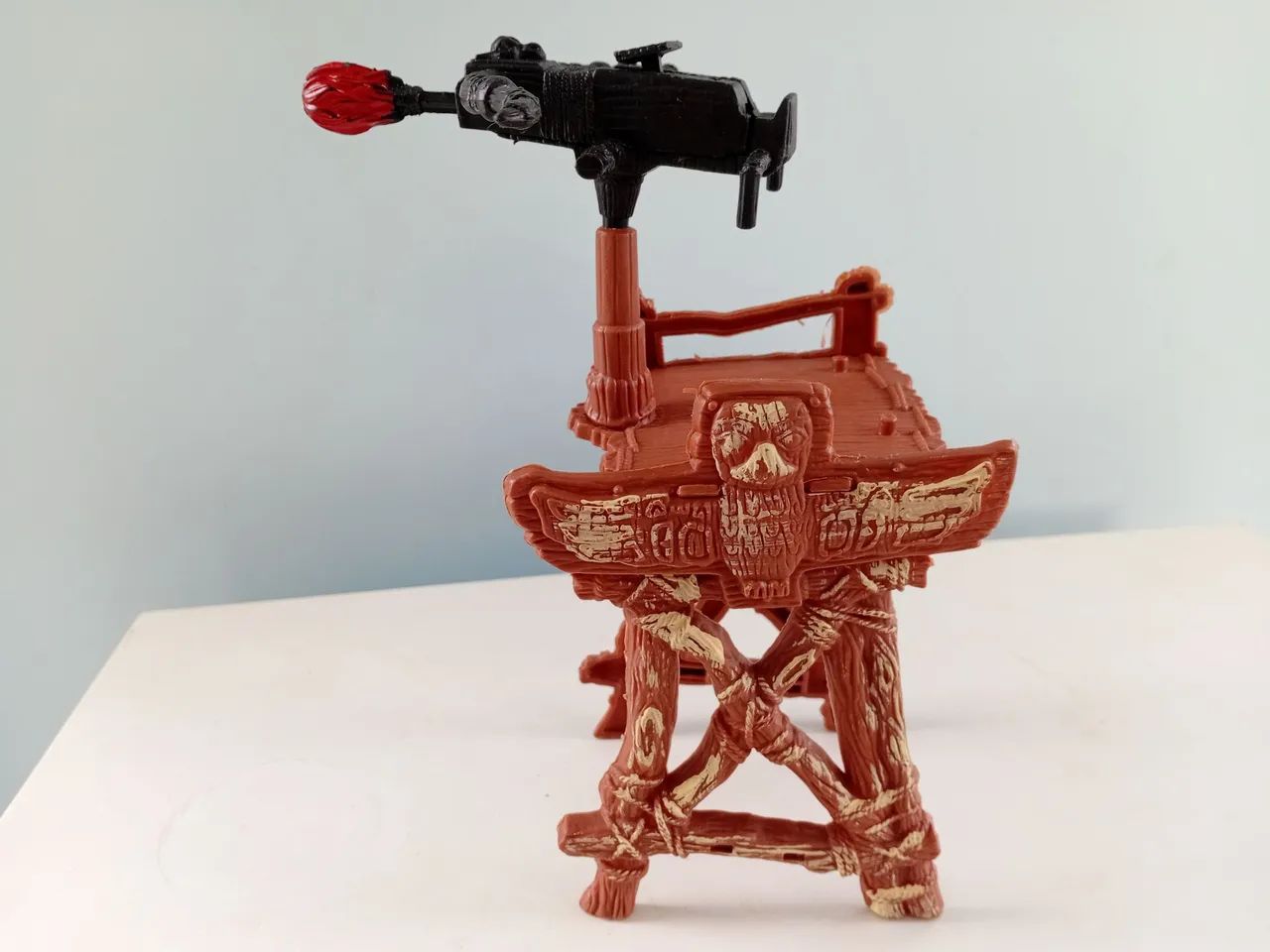 Brinquedo para diorama Torre de Índio com lança flexa 