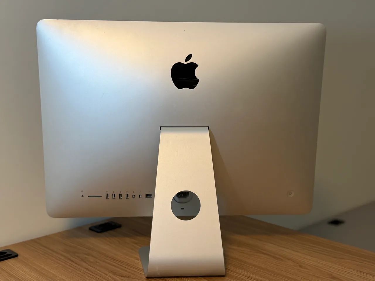 Imac 21.5 Polegadas 2013 i5 8GB 1TB SSD - Seminovo - Foto 4