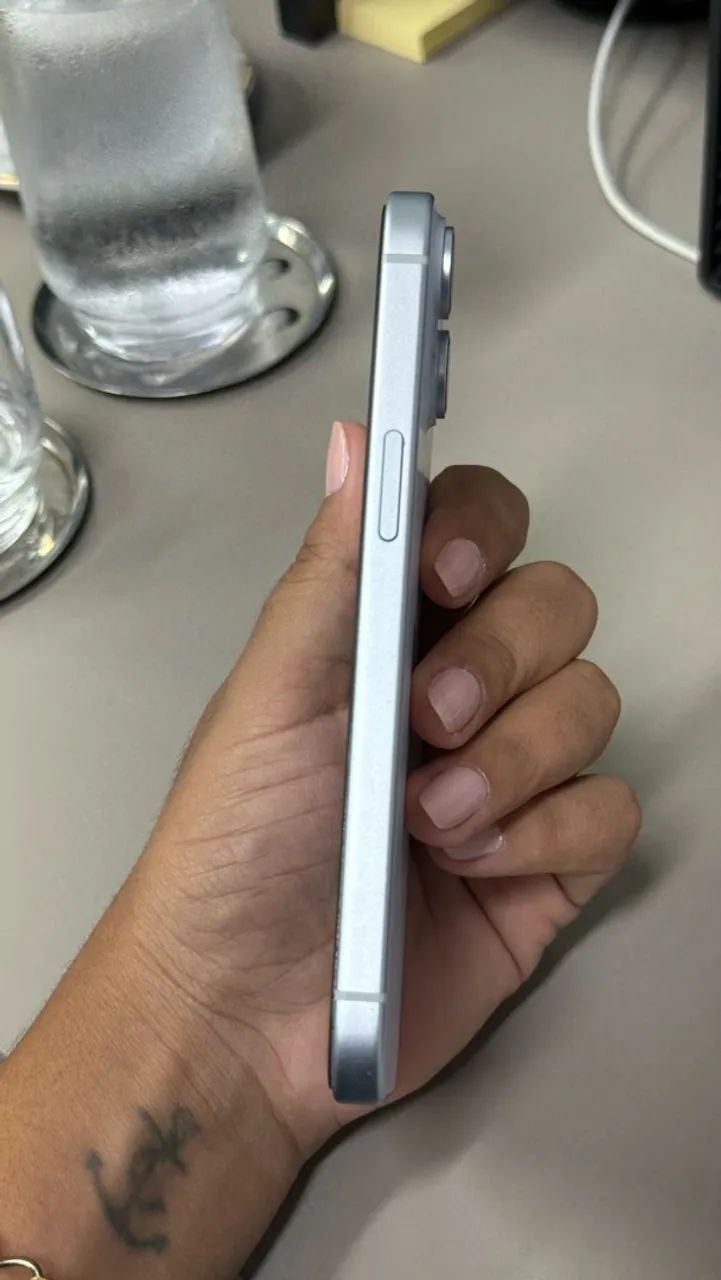 iPhone 15 super conservado sem marcas de uso - Foto 3