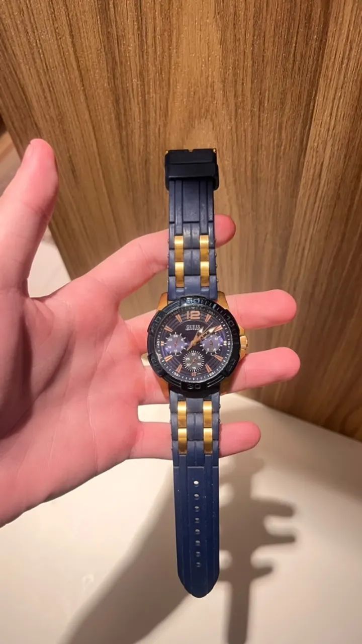 Relógio Guess Azul e Dourado U0366G4