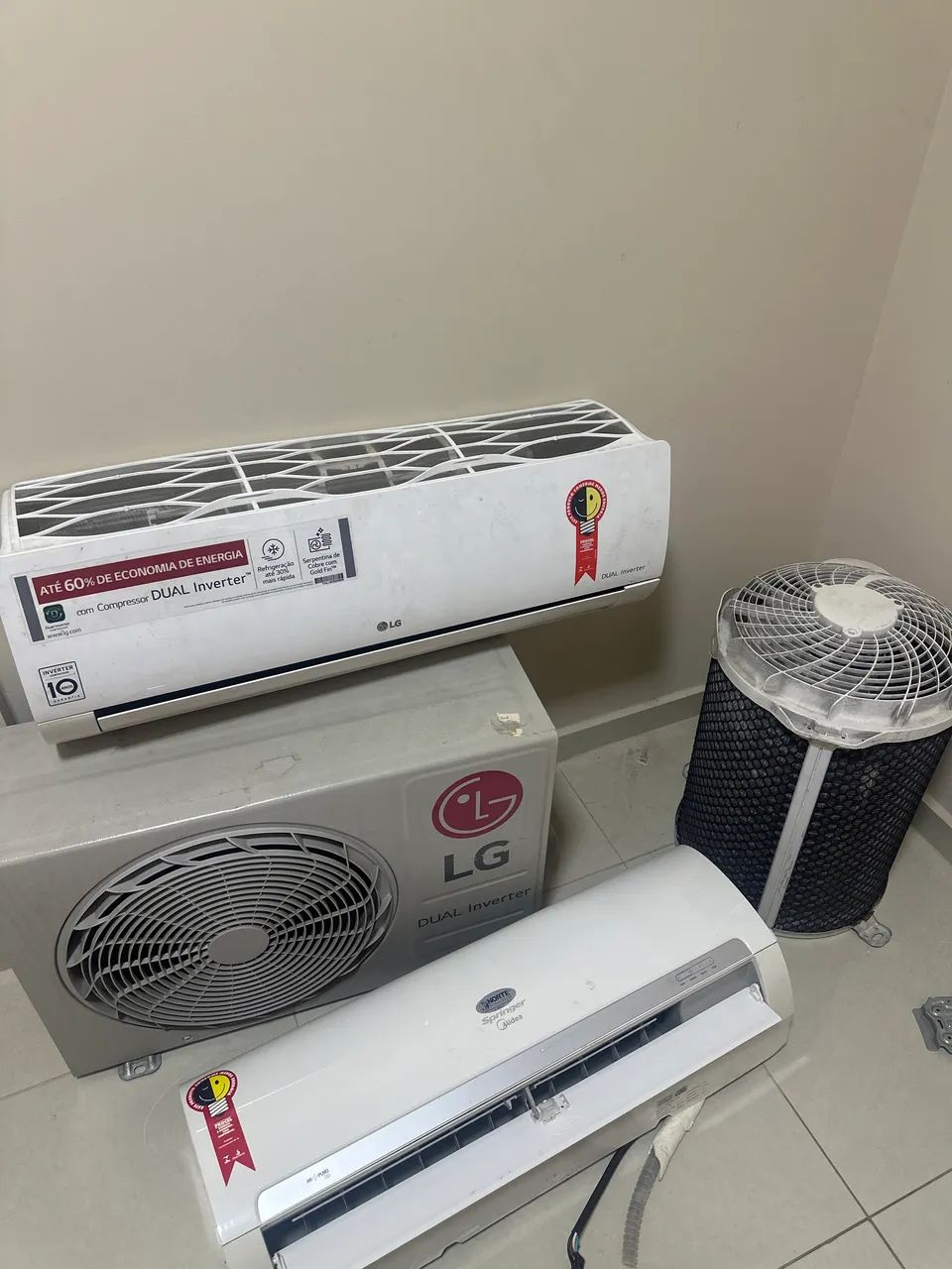 Ar-condicionado LG Dual Inverter 12.000 BTUs - 220V (2 UNIDADES)