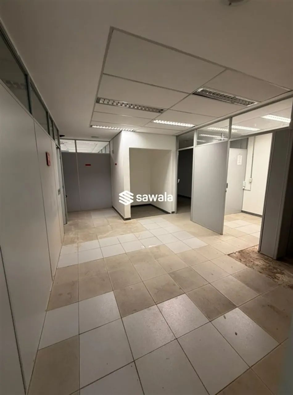 Loja comercial com 810m² no Barra Business Center - Foto 5