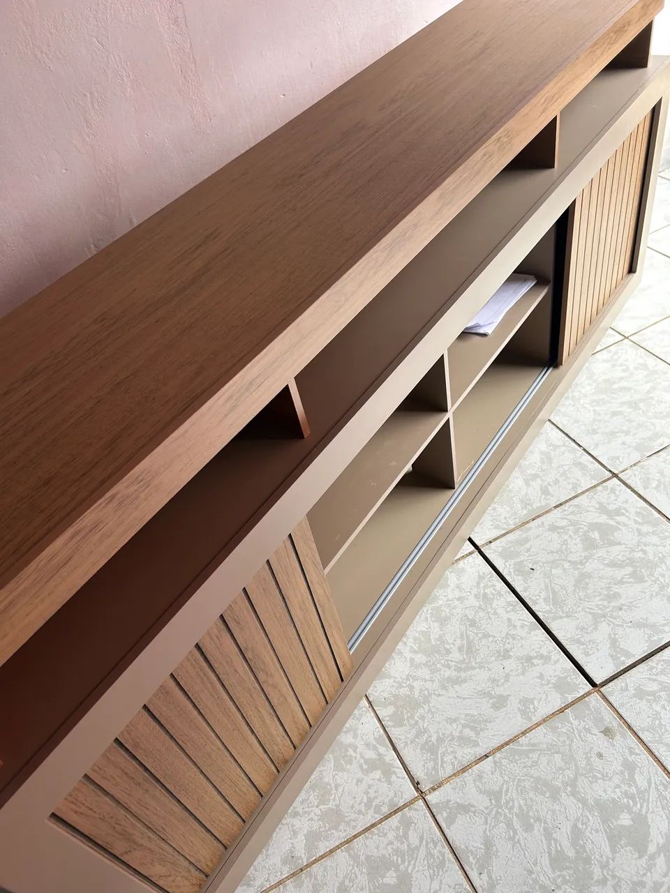Bancada ou Rack com Rodízio Sala Navel Freijó - Foto 2