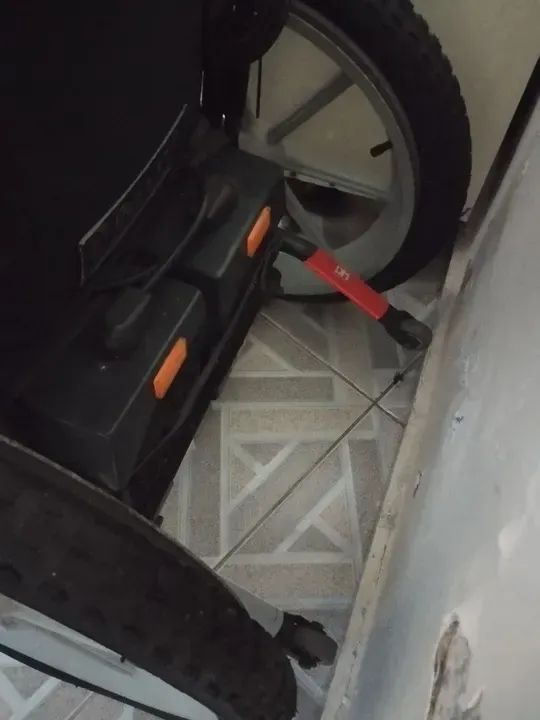 Cadeira de rodas motorizada - Foto 5