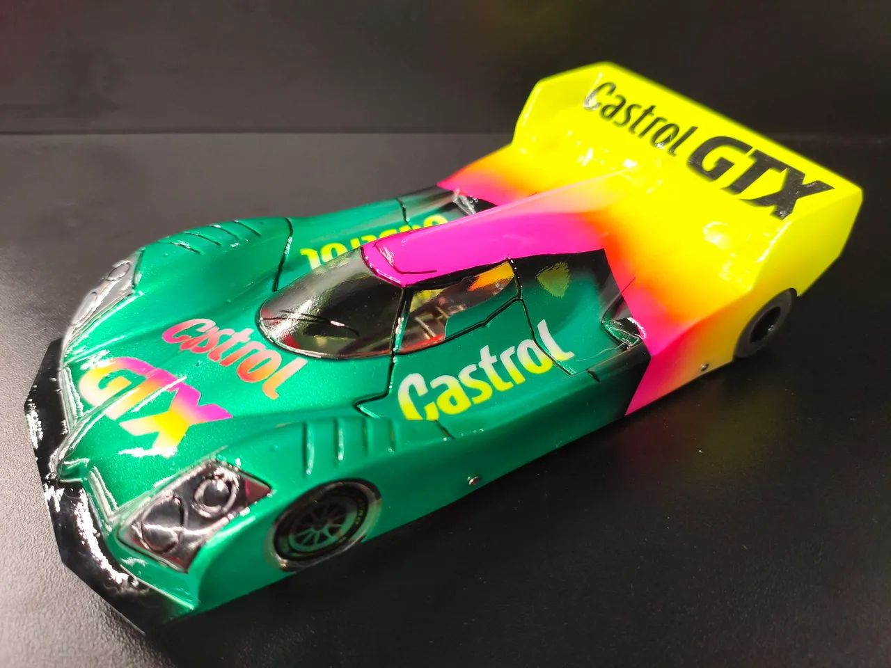carro de autorama - Audi