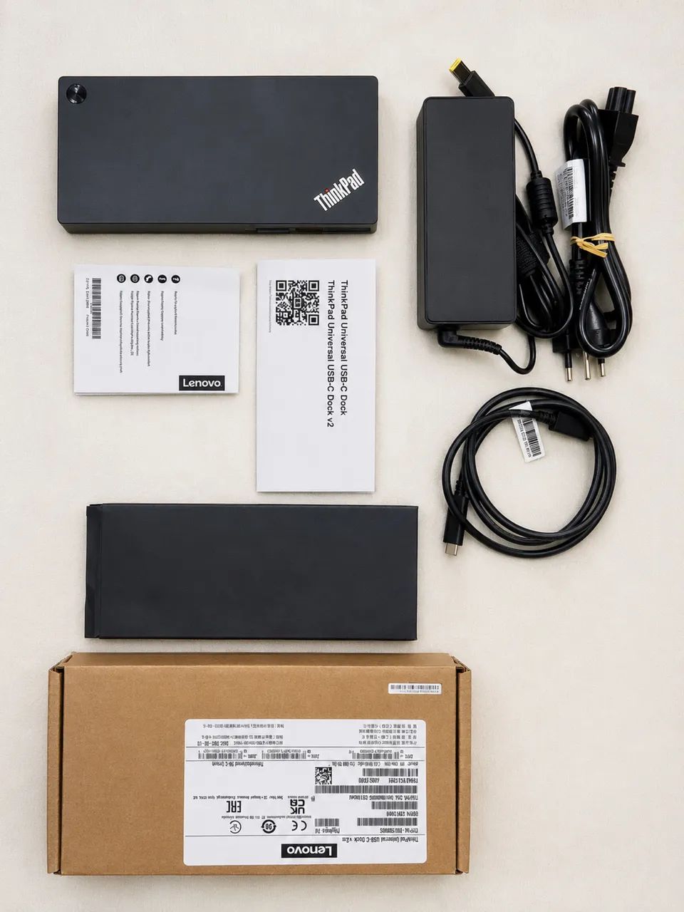 Lenovo ThinkPad Universal USB-C Dock 40AY0090BR Completa