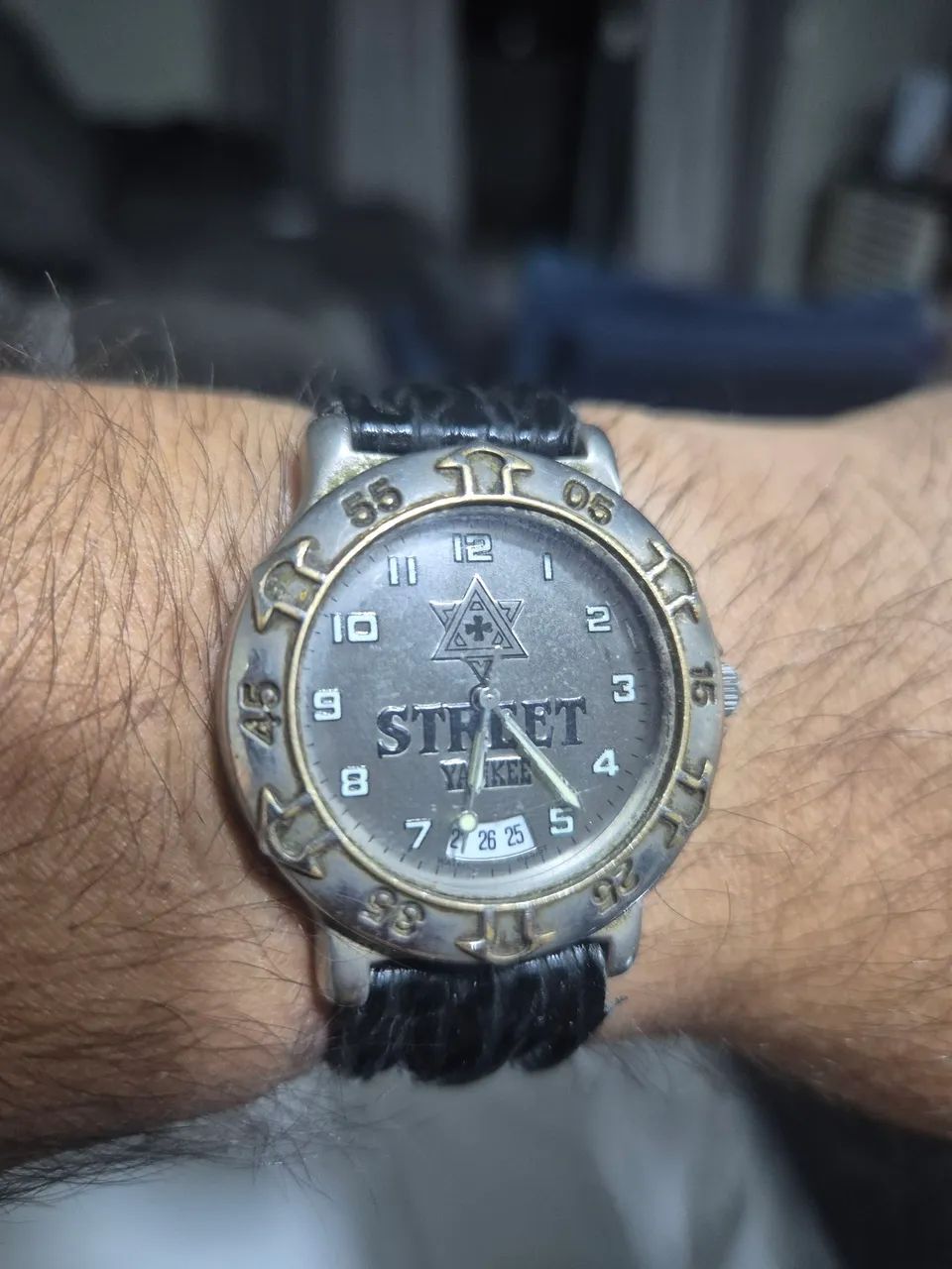 Relógio MAGNUM YANKEE  VINTAGE   À  QUARTZ    -    FUNCIONANDO PERFEITAMENTE - Foto 3
