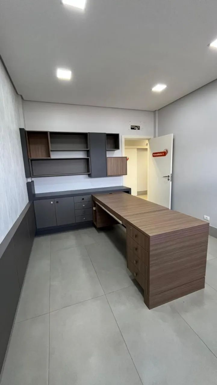 Mesa e Armarios para Consultio e Escritorio - Foto 2