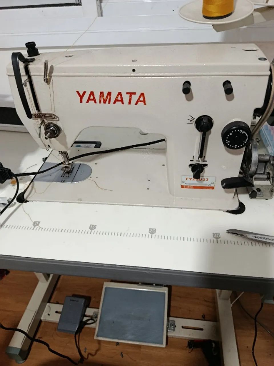 Máquina de costura 