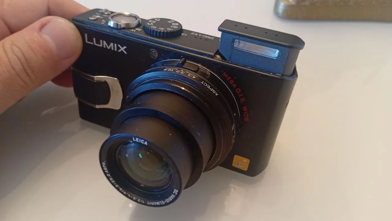 Lumix DMC-LX2