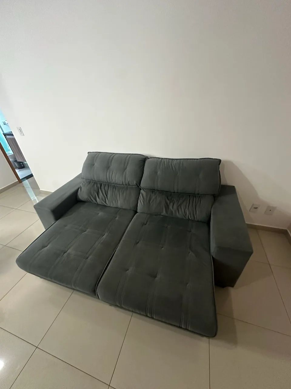 Sofá reclinável 3 lugares 2m x 85cm - Foto 3