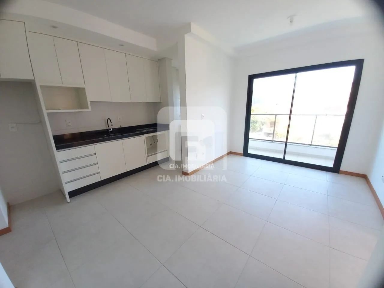 Apartamento de 2 dormitórios em Coqueiros - Foto 4