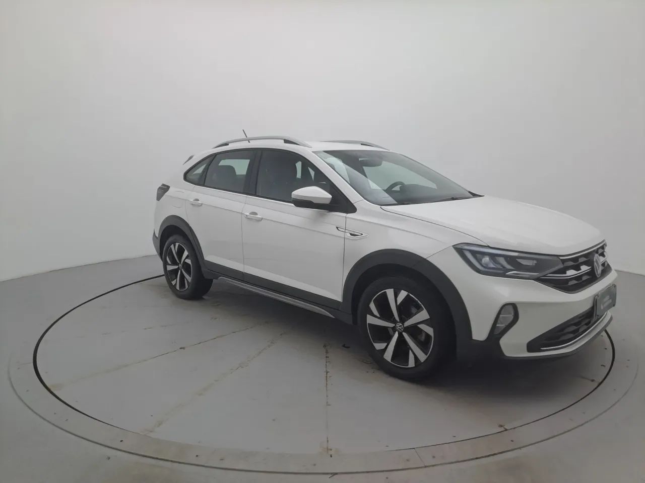 Volkswagen Nivus Highline 1.0 200 TSI Flex Aut., foto 7 de 18