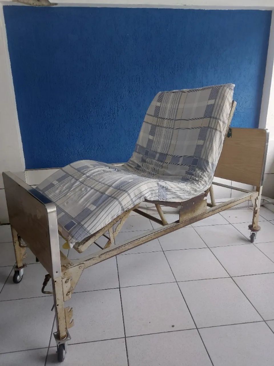 Cama hospitalar  - Foto 2