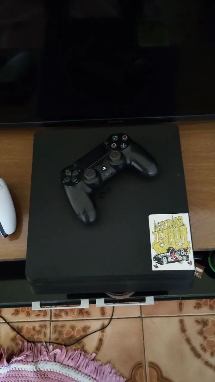 Vendo PS4 Slim 