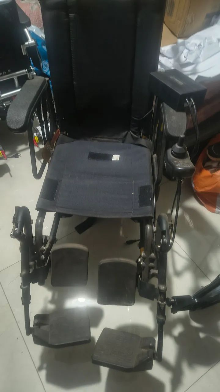 cadeira de roda motor  - Foto 2