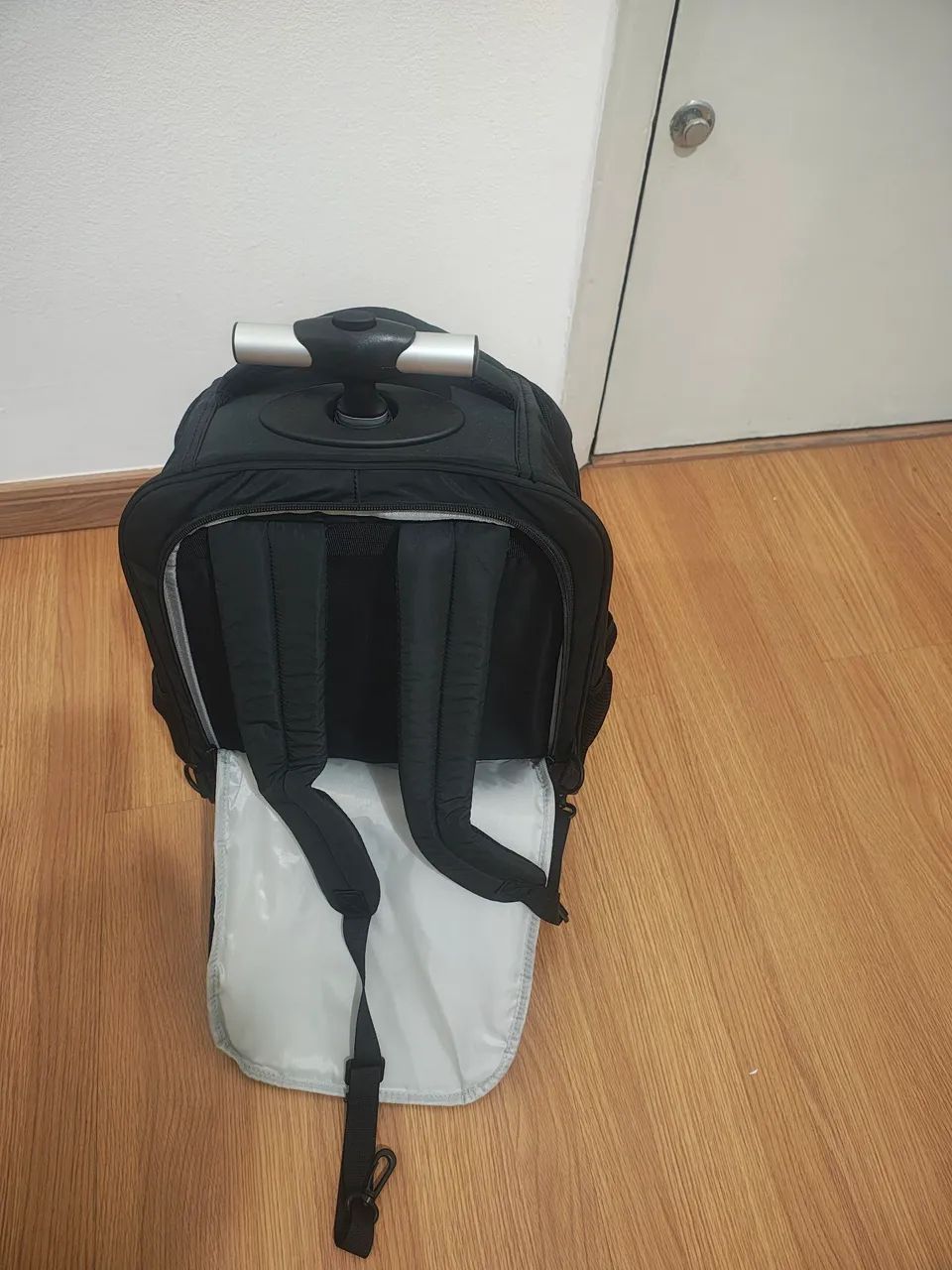 Mochila com rodinhas  - Foto 2