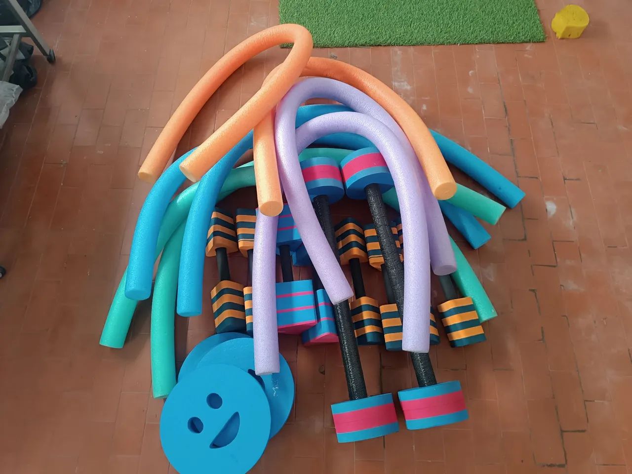 Kit hidroginástica 